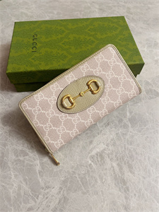 Gu.cci Horsebit 1955 Zip Around Wallet GG Supreme Canvas 621889