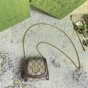 Gu.cci Blondie Medium Chain Wallet GG Supreme Canvas 725219