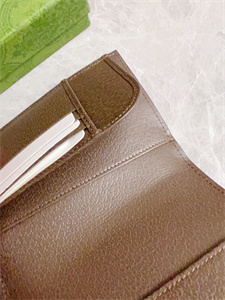 Gu.cci Ophidia Passport Case GG Supreme Canvas 598914