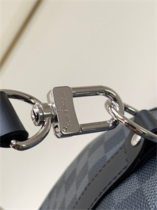 L.V Keepall Bandoulière 45 Damier Graphite M41418