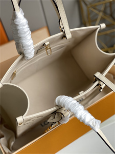 L.V ONTHEGO MM Monogram Empreinte Cream/Saffron M45717