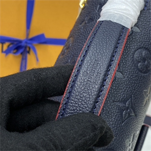 L.V Pochette  Métis  Monogram Empreinte Navy M44071