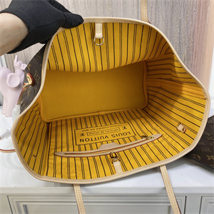 L.V Neverful MM Monogram Canvas Inside Yellow M40997