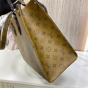 L.V ONTHEGO MM Monogram Canvas with Monogram Long Strap M45039