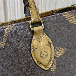 L.V ONTHEGO MM Monogram Canvas with Monogram Long Strap M45039