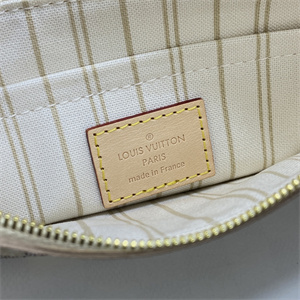 L.V Neverful GM Damier Azur Inside Cream N41360