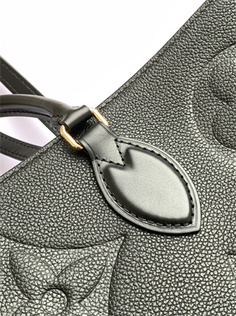 L.V ONTHEGO GM Monogram Empreinte Black M44925