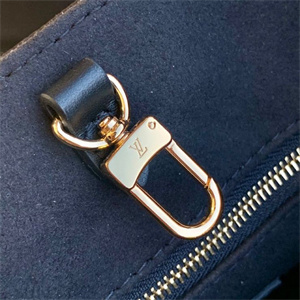 L.V ONTHEGO PM  Monogram Empreinte Black M45653