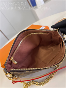 L.V  Pochette Accessories Monogram Canvas M82766