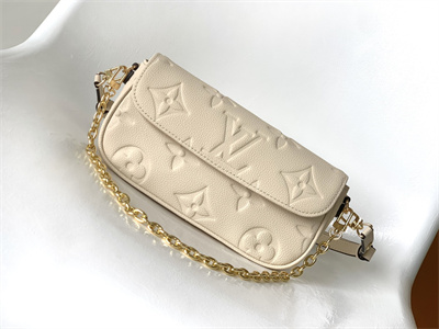 L.V Wallet On Chain IVY Monogram Emprenite Cream M82210