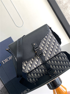Dior Saddle Messenger Bag Oblique Jacquard With Grained Calfskin