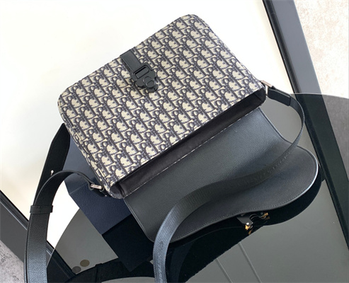 Dior Saddle Messenger Bag Oblique Jacquard With Grained Calfskin