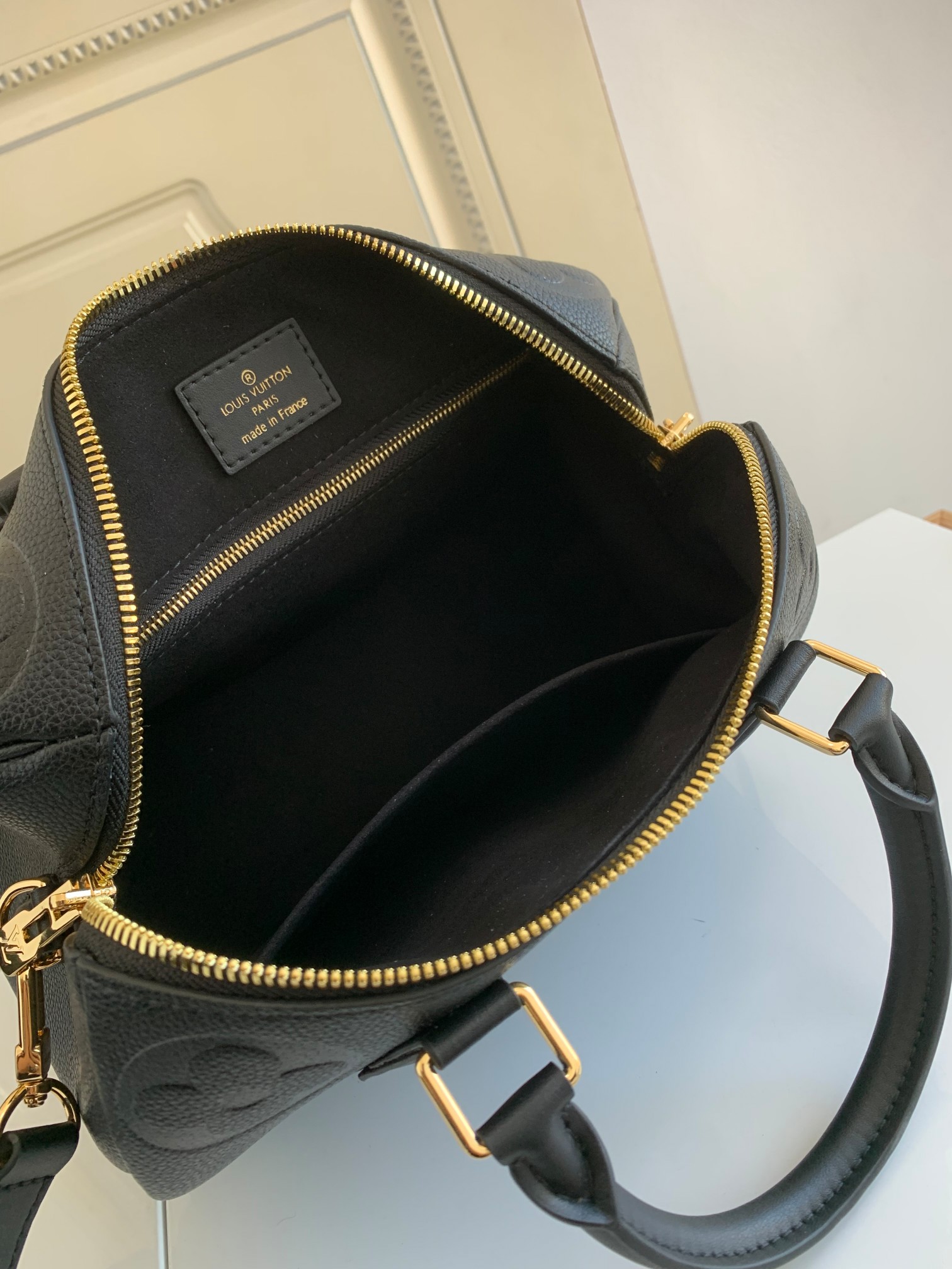 L.V Speedy Bandoulière 25 Monogram Empreinte  Black M58947