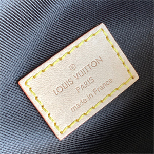 L.V Bumbag Monogram Canvas M43644