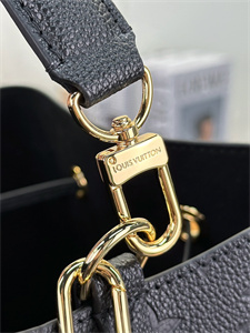 L.V Néonoé MM Bag Monogram Empreinte Black M45306