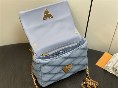 L.V  Go-14 MM Bag Lambskin Ecume Gray M24186