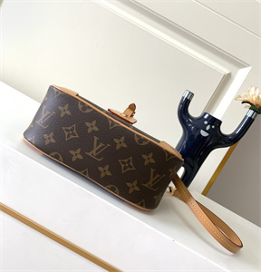 L.V Deauville Mini Shoulder Bag Monogram Canvas M45528