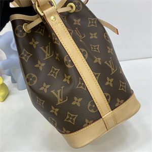 L.V Noé BB Bag Monogram Canvas M40817
