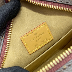 L.V BOITE CHAPEAU SOUPLE Bag Monogram M45647