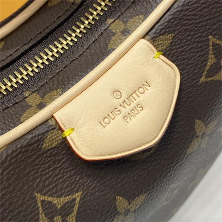 L.V Croissant Bag Monogram Canvas Two Pieces M46828