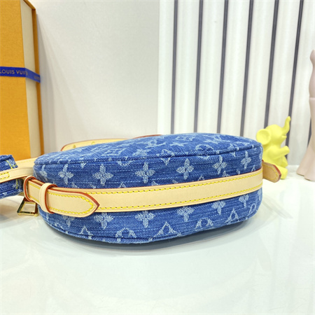 L.V Croissant Bag MM Monogram Denim Two Pieces M46856