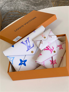 L.V Kirigami Pochette Giant Monogram Canvas M82387