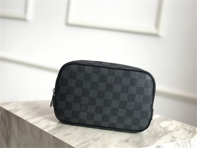 L.V Toilet Pouch PM Damier Graphite N47522