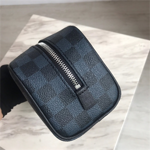 L.V Toilet Bag Damier Cobalt Canvas Navy/Black N50000