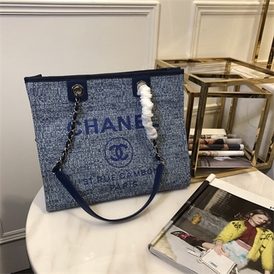 Cha.nel Deauville MM Shopping Bag Mixed Fibers Gold Tone Metal Navy A67001
