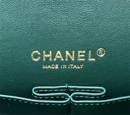 Cha.nel Medium Classic Flap Bag Tweed Gold Tone Metal Colorful  A01112