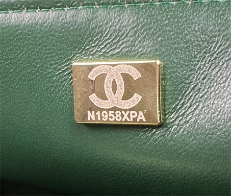 Cha.nel Medium Classic Flap Bag Tweed Gold Tone Metal Colorful  A01112