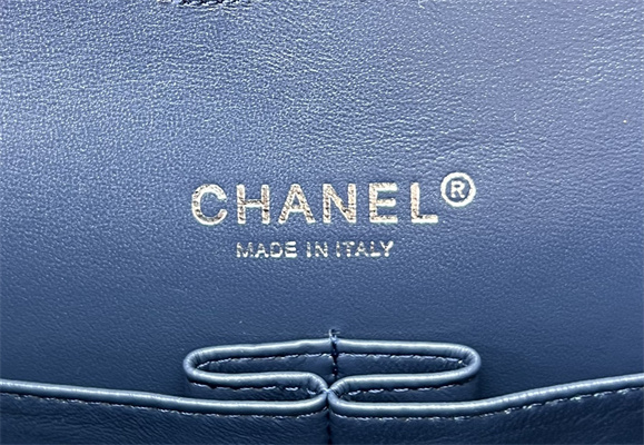 Cha.nel Medium Classic Flap Bag Tweed Silver Tone Metal Navy A01112