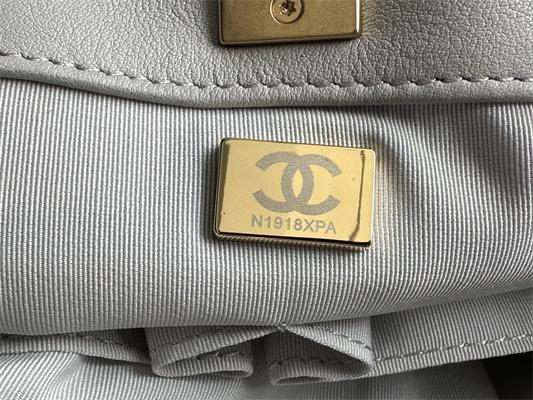 Cha.nel Shopping Bag Smooth Calfskin Gold Tone Metal Grey AS3508