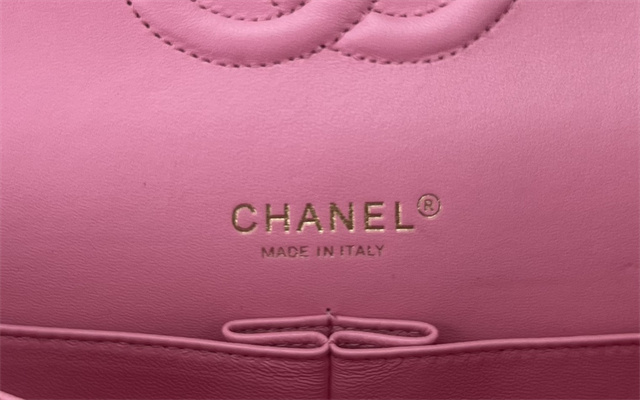 Cha.nel Medium Classic Flap Bag Tweed Gold Tone Metal Pink A01112