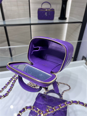 Cha.nel Vanity Case With Chain Lambskin Gold Tone Metal Purple AP2198