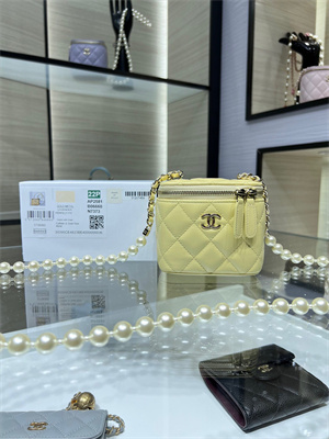 Cha.nel Vanity Case With Chain Lambskin Gold Tone Metal Yellow AP2581