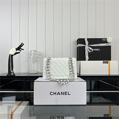 Cha.nel Small Classic Flap Bag Grained Calfskin Silver Tone Metal White 01117