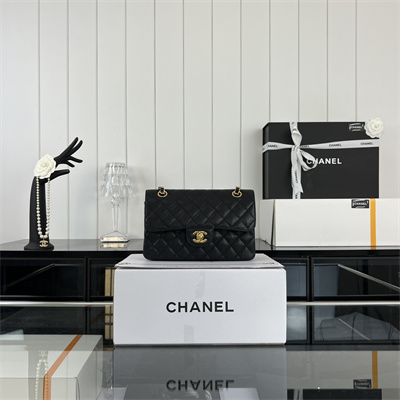 Cha.nel Small Classic Flap Bag Grained Calfskin Gold Tone Metal Black 01117 (Flap Edge Stitch)