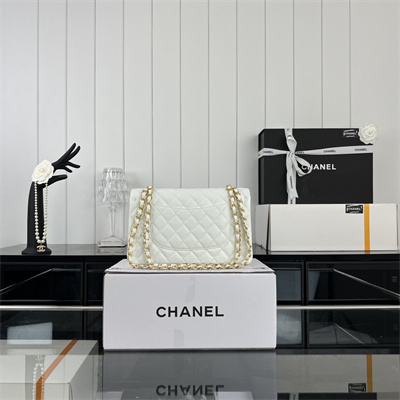 Cha.nel Medium Classic Flap Bag Grained Calfskin Gold Tone Metal White 01112