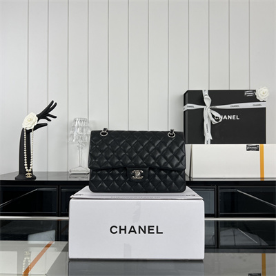 Cha.nel Medium Classic Flap Bag Grained Calfskin Silver Tone Metal Black 01112