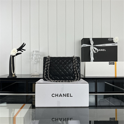 Cha.nel Medium Classic Flap Bag Grained Calfskin Silver Tone Metal Black 01112 (Flap Edge Stitch)