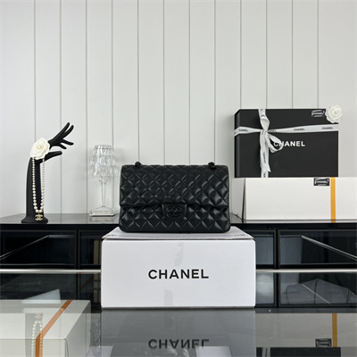 Cha.nel Medium Classic Flap Bag Lambskin Black Tone Metal Black 01112