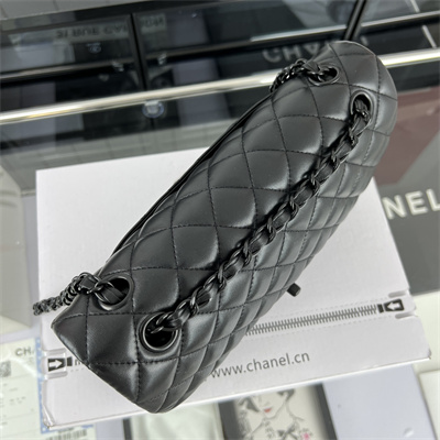 Cha.nel Medium Classic Flap Bag Lambskin Black Tone Metal Black 01112