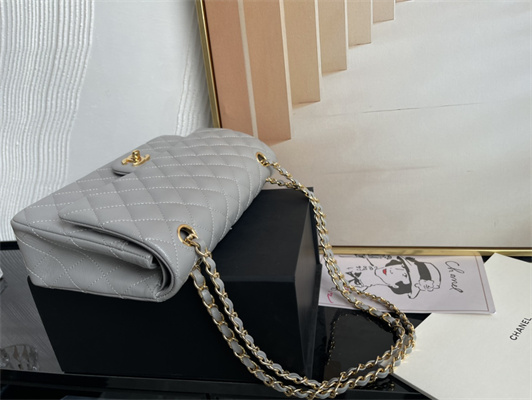 Cha.nel Medium Classic Flap Bag Grained Calfskin Gold Tone Metal Grey 01112