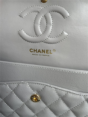 Cha.nel Medium Classic Flap Bag Grained Calfskin Gold Tone Metal Grey 01112