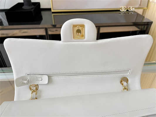 Cha.nel Medium Classic Flap Bag Lambskin Gold Tone Metal White 01112