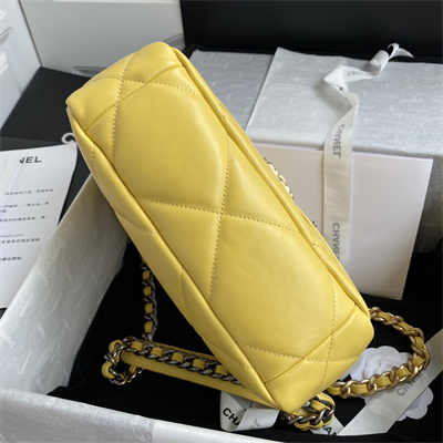 Cha.nel 19 Handbag Lambskin Gold Double C Metal Yellow AS1160