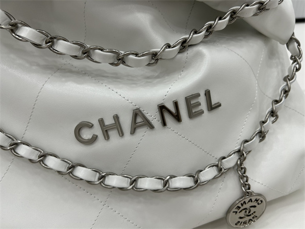 Cha.nel 22 Small Handbag Shiny Calfskin Silver Tone Metal White AS3260