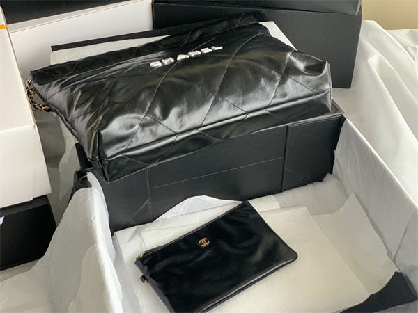 Cha.nel 22 Small Handbag Shiny Calfskin Gold Tone Metal Black AS3260