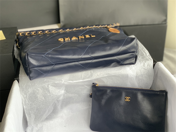 Cha.nel 22 Small Handbag Shiny Calfskin Gold Tone Metal Dk Navy AS3260